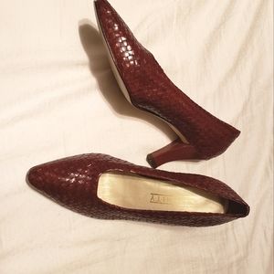 Vintage brown woven leather pumps 7.5